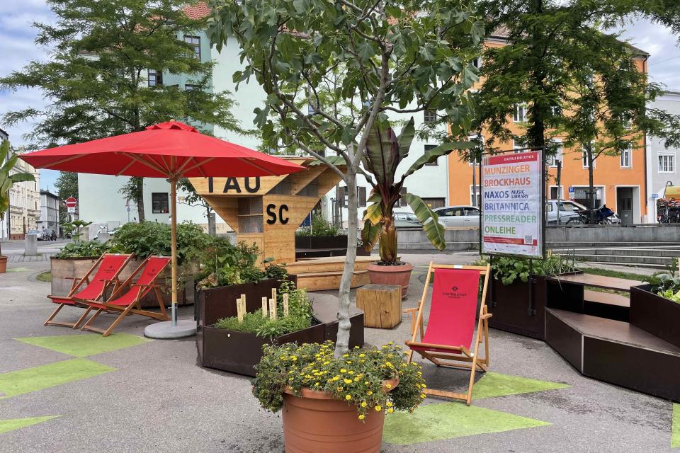 Beispiel Satellit: Stadtbücherei Rosenheim